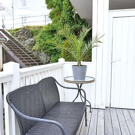 Victoriagarden- Losji Hotel Grimstad  Exterior foto