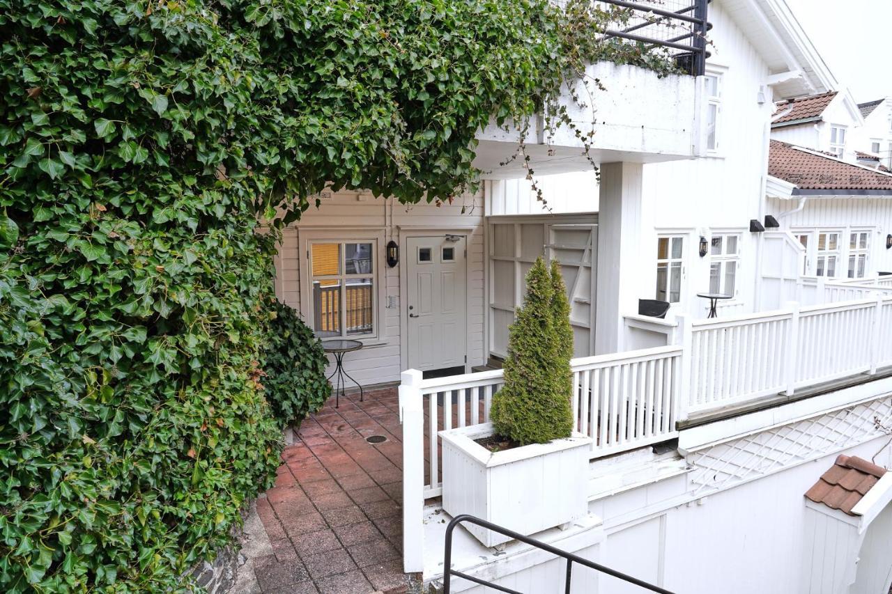 Victoriagarden- Losji Hotel Grimstad  Exterior foto